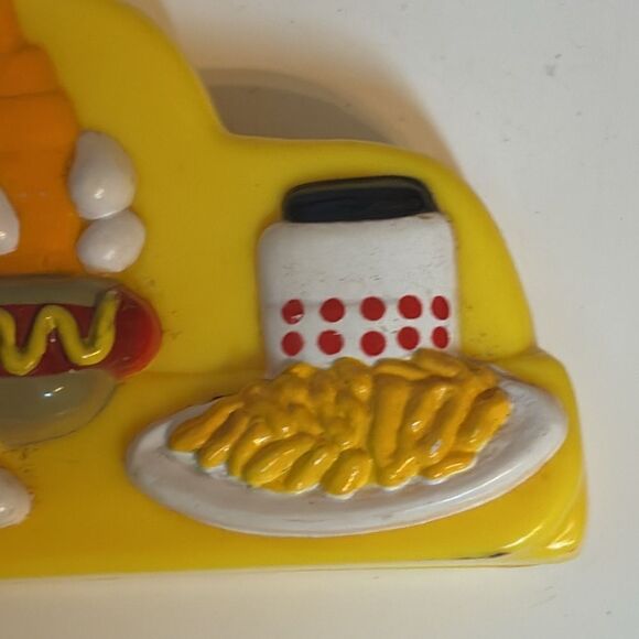 Vintage Hoan Disney’s Yellow Chef Mickey Mouse With Hot Dog Food Bag Clip - Picture 7 of 9